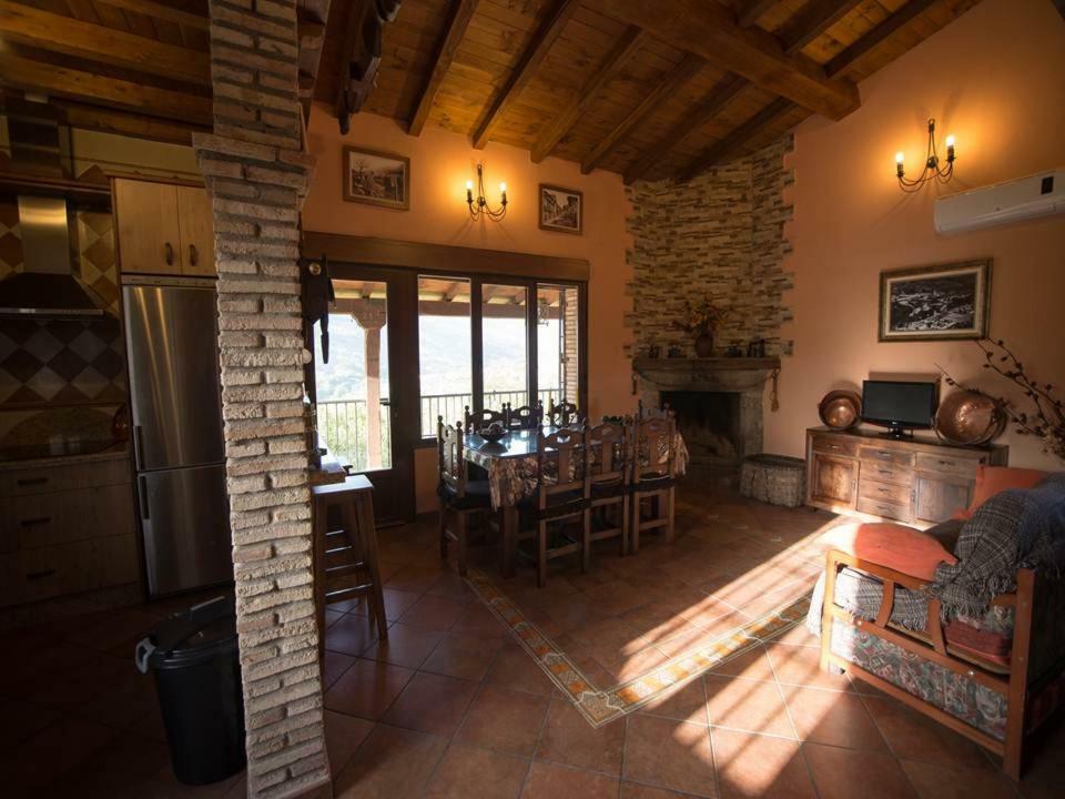 Casa Rural Apartamento Las Malpicas نافاكونسيخو المظهر الخارجي الصورة